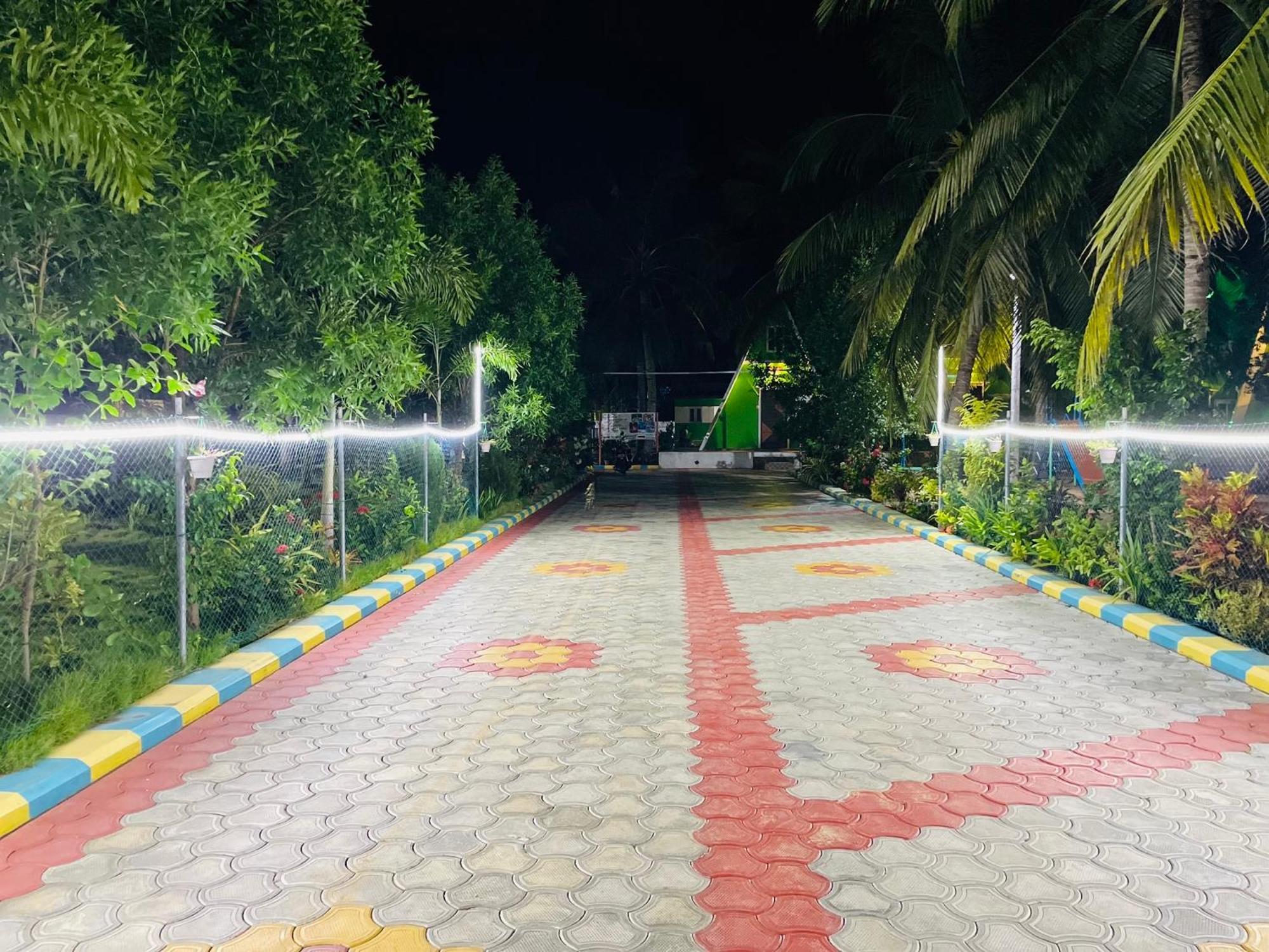 Greenleaf Resorts And Restaurant Рамешварам Экстерьер фото