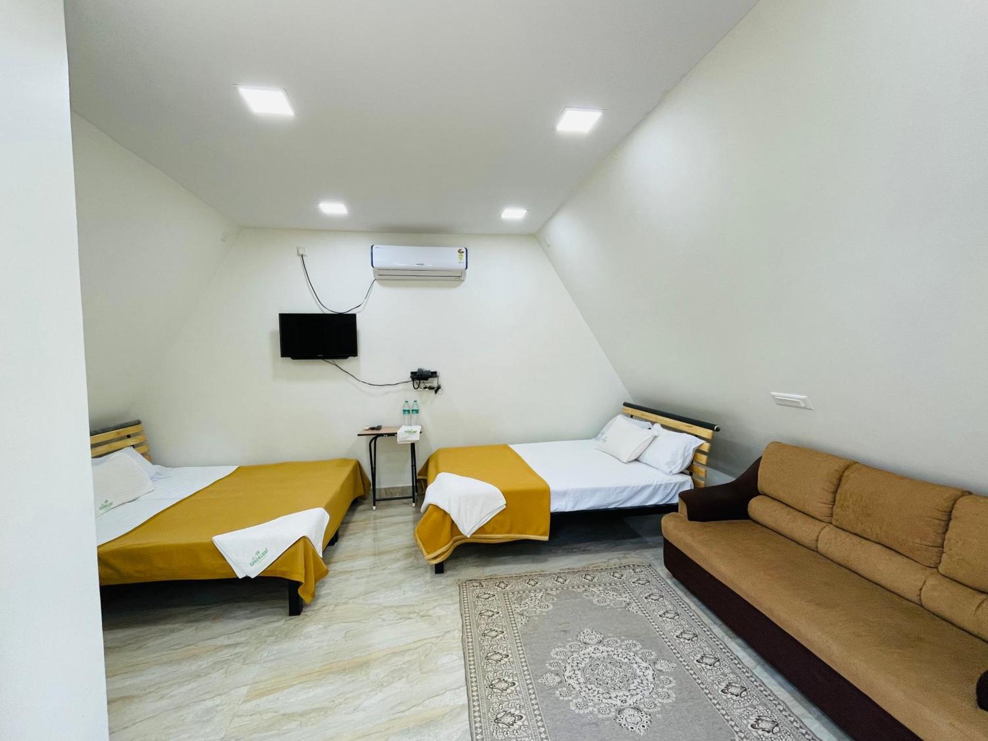 Greenleaf Resorts And Restaurant Рамешварам Экстерьер фото